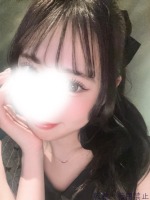 妃愛ななみ