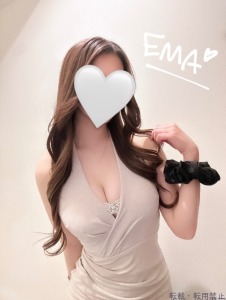 愛咲えま