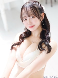 王華まりあ