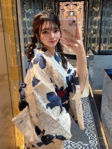 神崎ゆあ