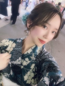 菜月えま