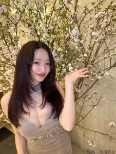 みな