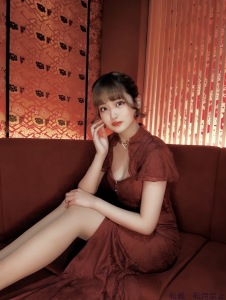 姫沢ひな