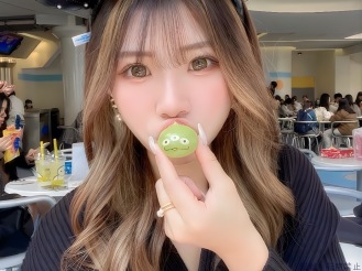 白川 りさ