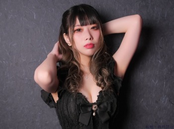 みさ