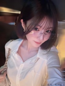 ゆりあ