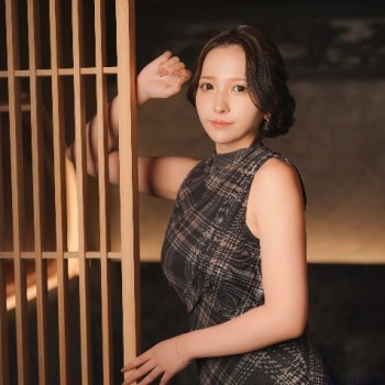 TSUKI NO KITANOZAKAのキャバ嬢グラビア