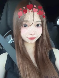 花織 あゆ