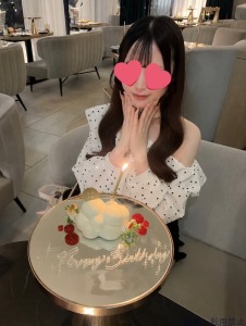  ここ