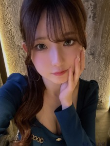 星乃 りな