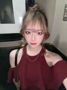 せりな