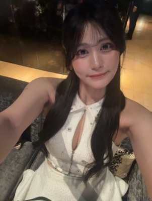 みな