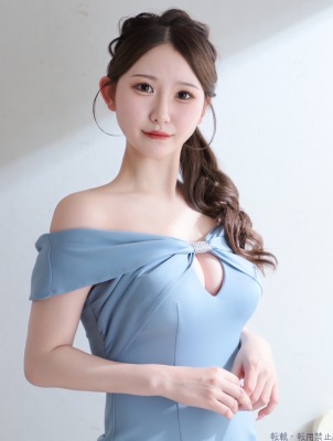 新垣まい