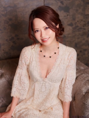 美月かれん