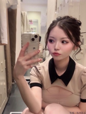 白咲りの