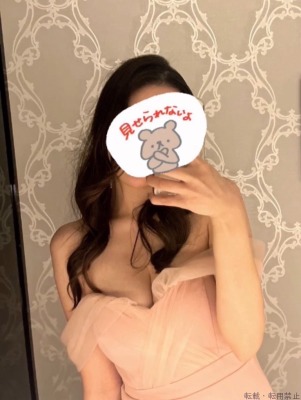 月足かれん