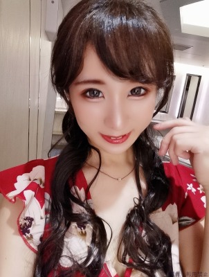 黒咲アスカ