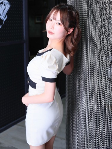 愛沢れな