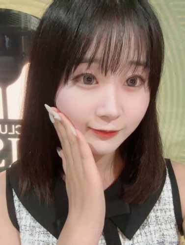 みな