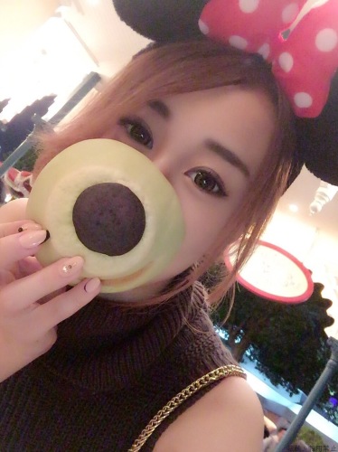瞳