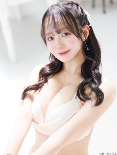 王華まりあ