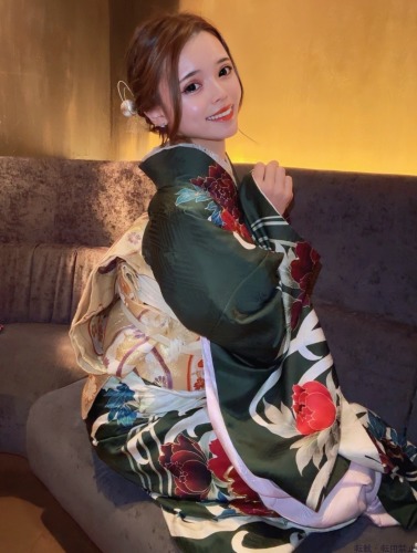東條ゆりあ
