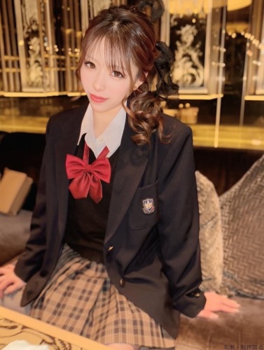 雅まひろ