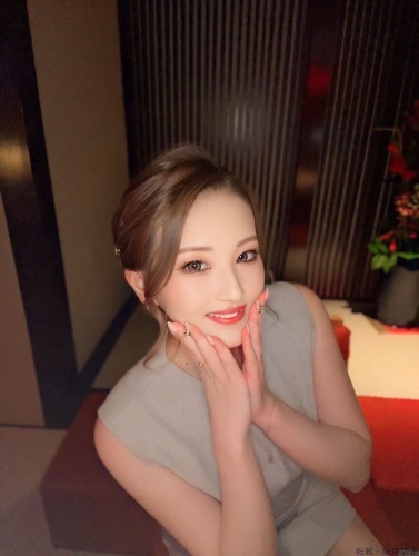 新山のん