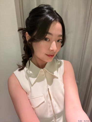 あいな