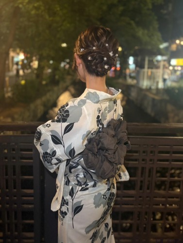 夏目りほ