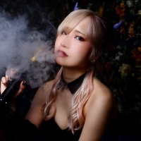 でびるこはく