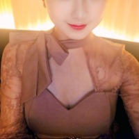 華山さな