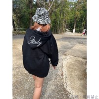 星野かれん