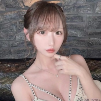 紗倉ゆの