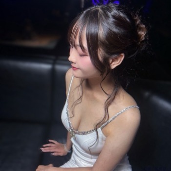 高城あみる