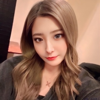 黒咲じゅな