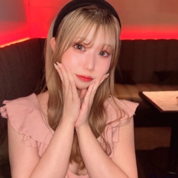 あやな