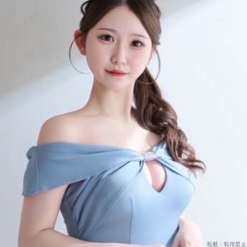 新垣まい