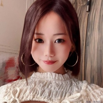 結乃あやな
