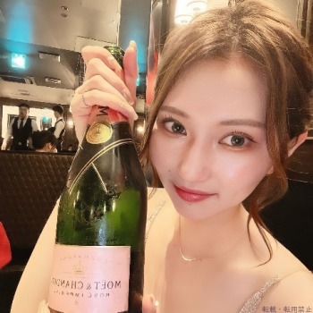 あや