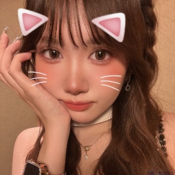 輝咲のあ
