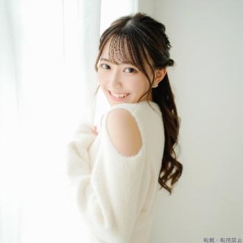 愛原にこ