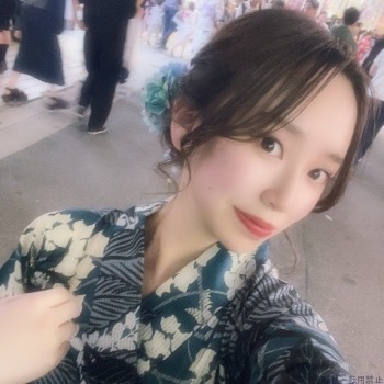 菜月えま
