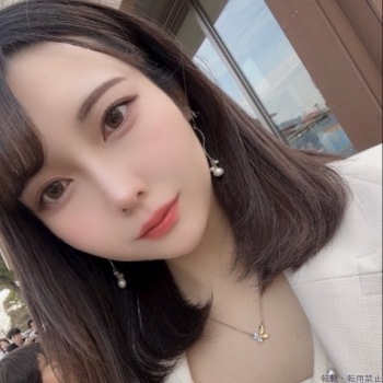 睦月あずみ
