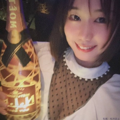 結乃あやな
