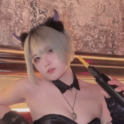 でびるはく