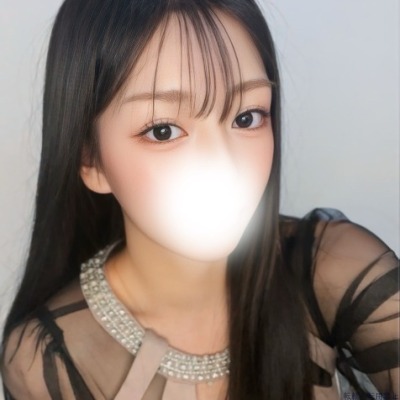華咲えれな