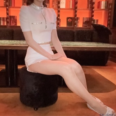 白咲ゆあ