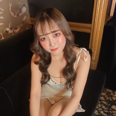 雫内あゆ
