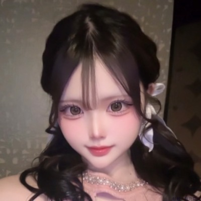美月みりあ